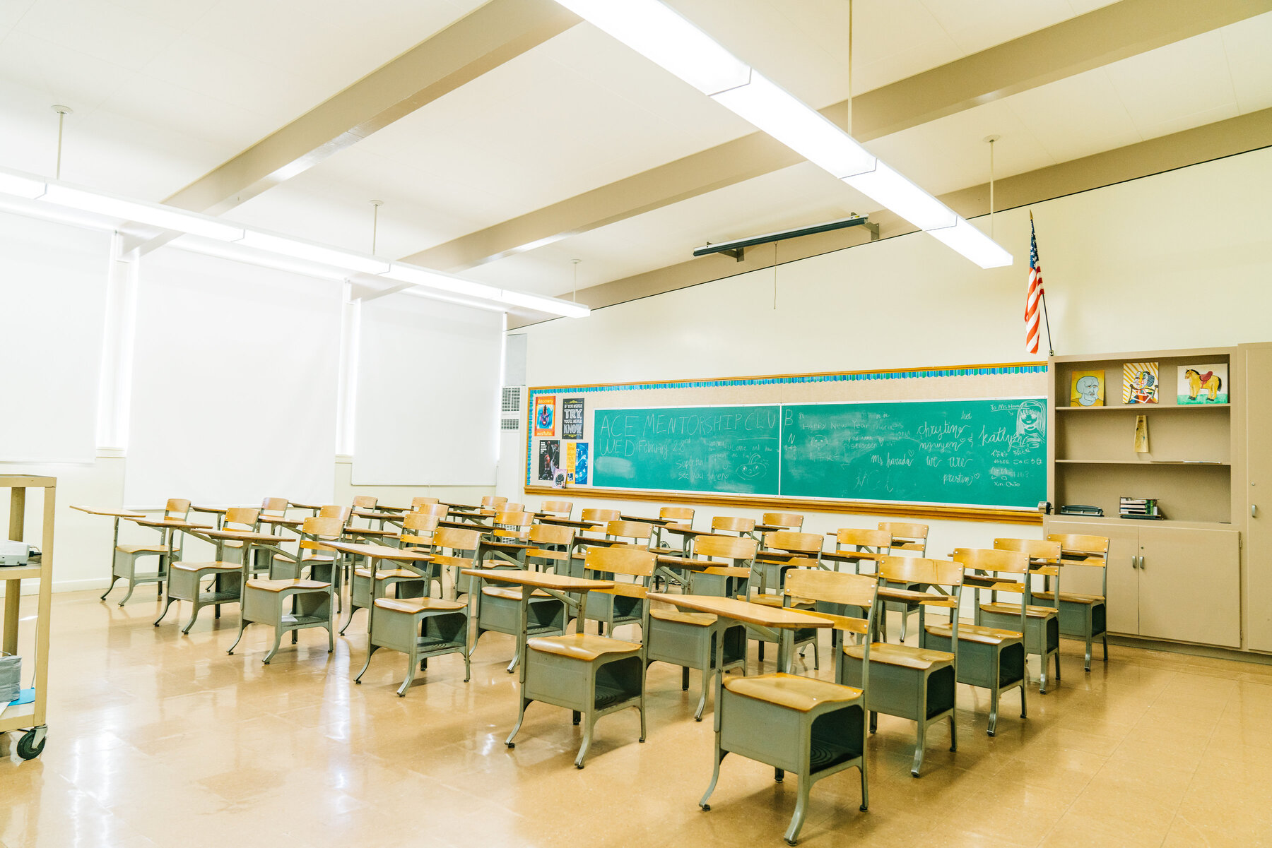 Amerigo_BishopMontgomery_School_Classroom