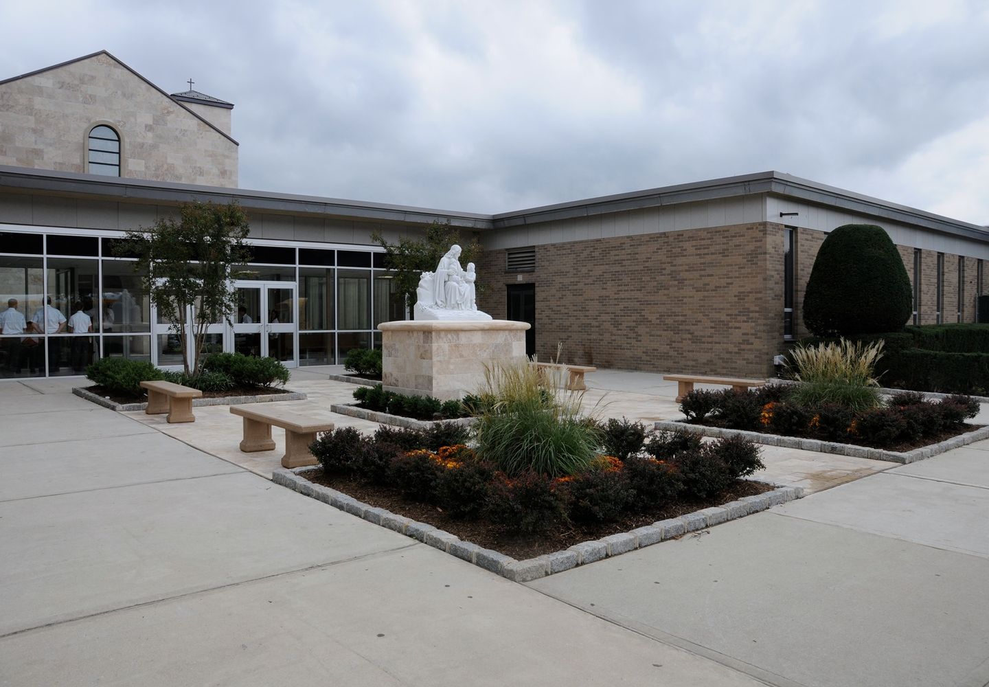 聖安東尼高中(Saint Anthony's High School)