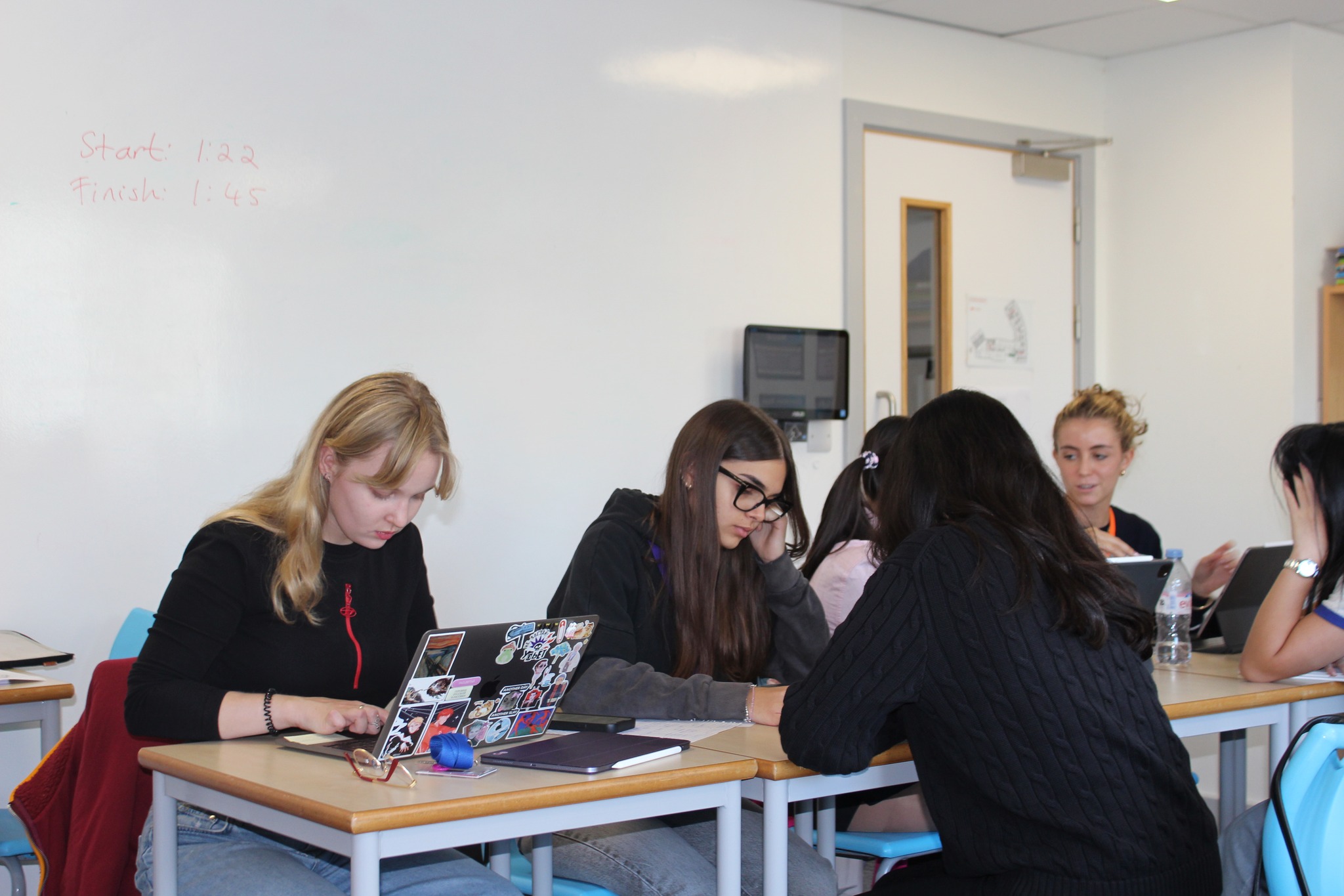 554971955_1383639113771741_8809001912805958618_n